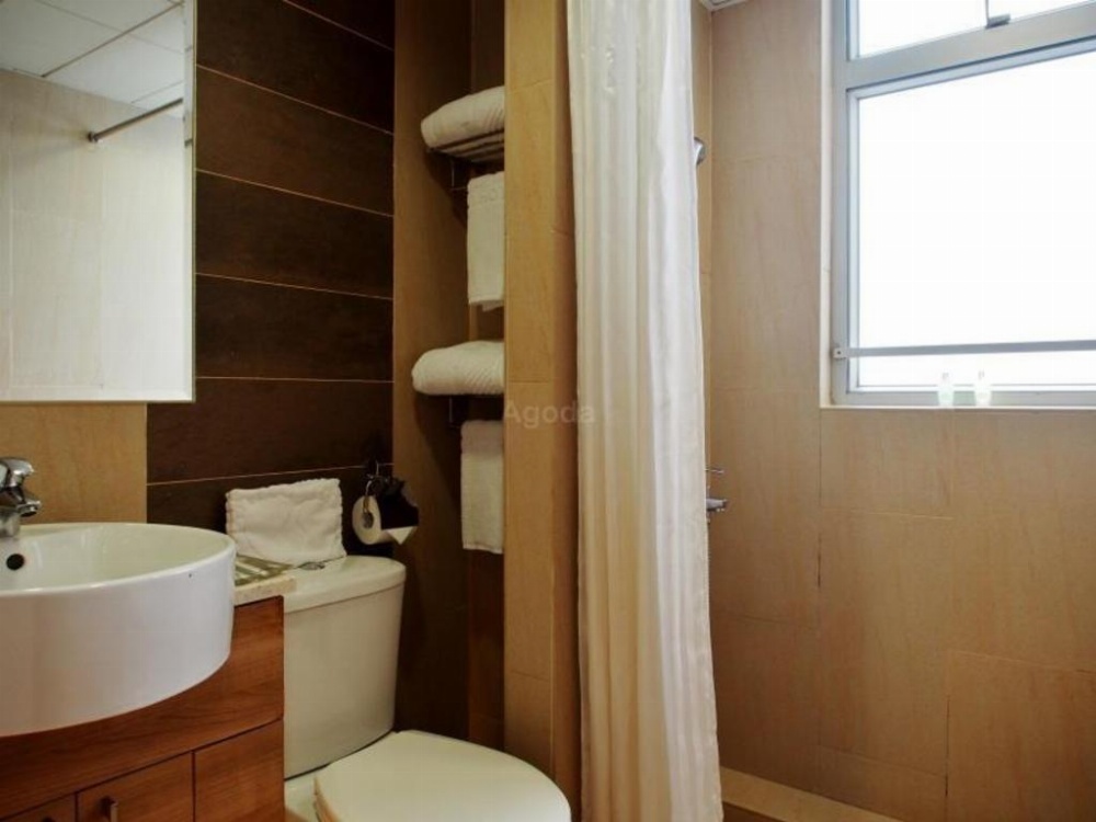 H1 Hotel Image 13